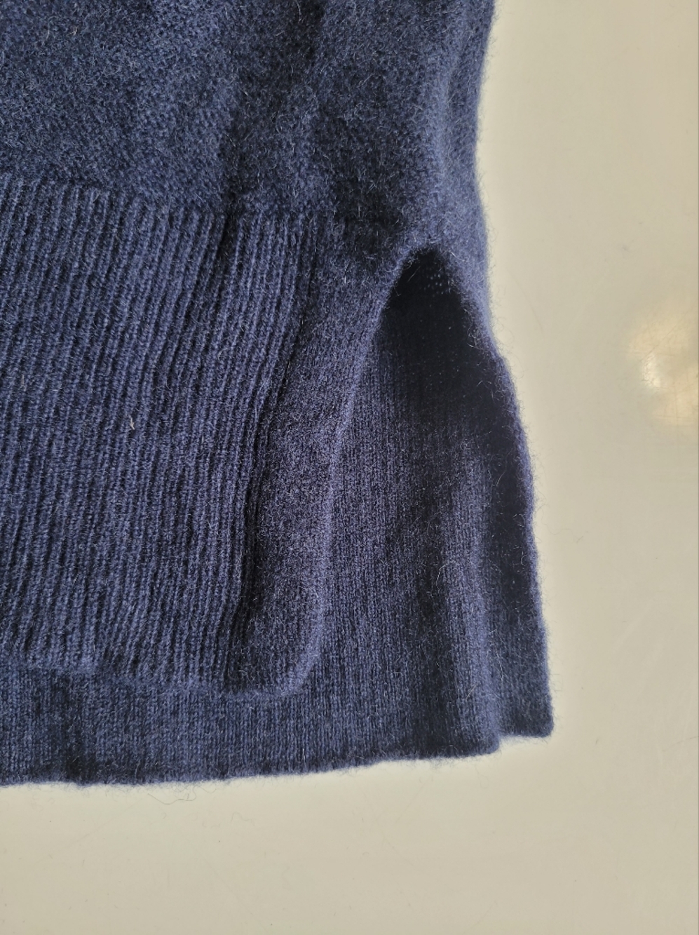 L.L. Bean 100% Recycled Cashmere Mock Neck Navy Turtleneck Sweater Womens Small - Picture 5 of 6